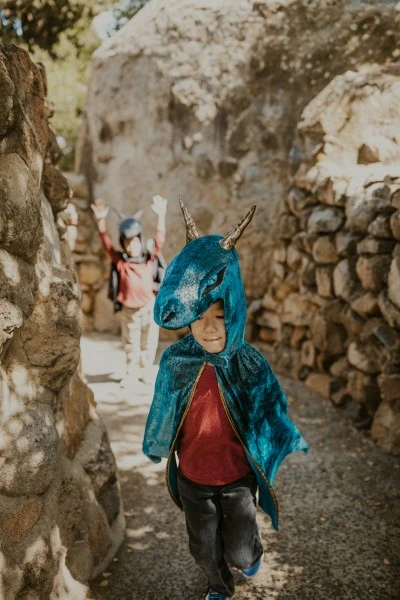 Great Pretenders Drachencape Sternennachtdrache, Größe 5-7 Jahre – Bild 3